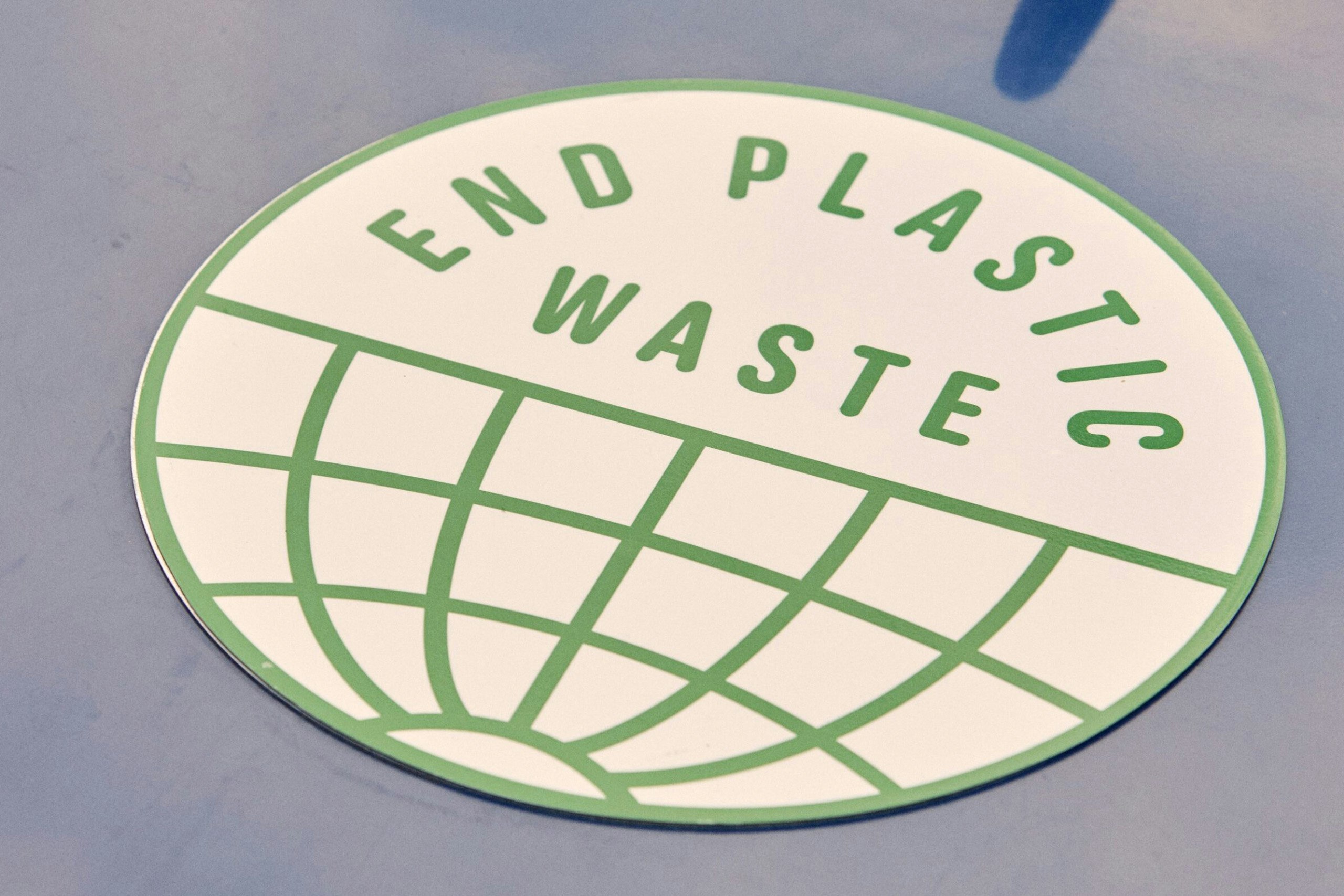 Company Magnet on the bow GoBoat End Plastic Waste